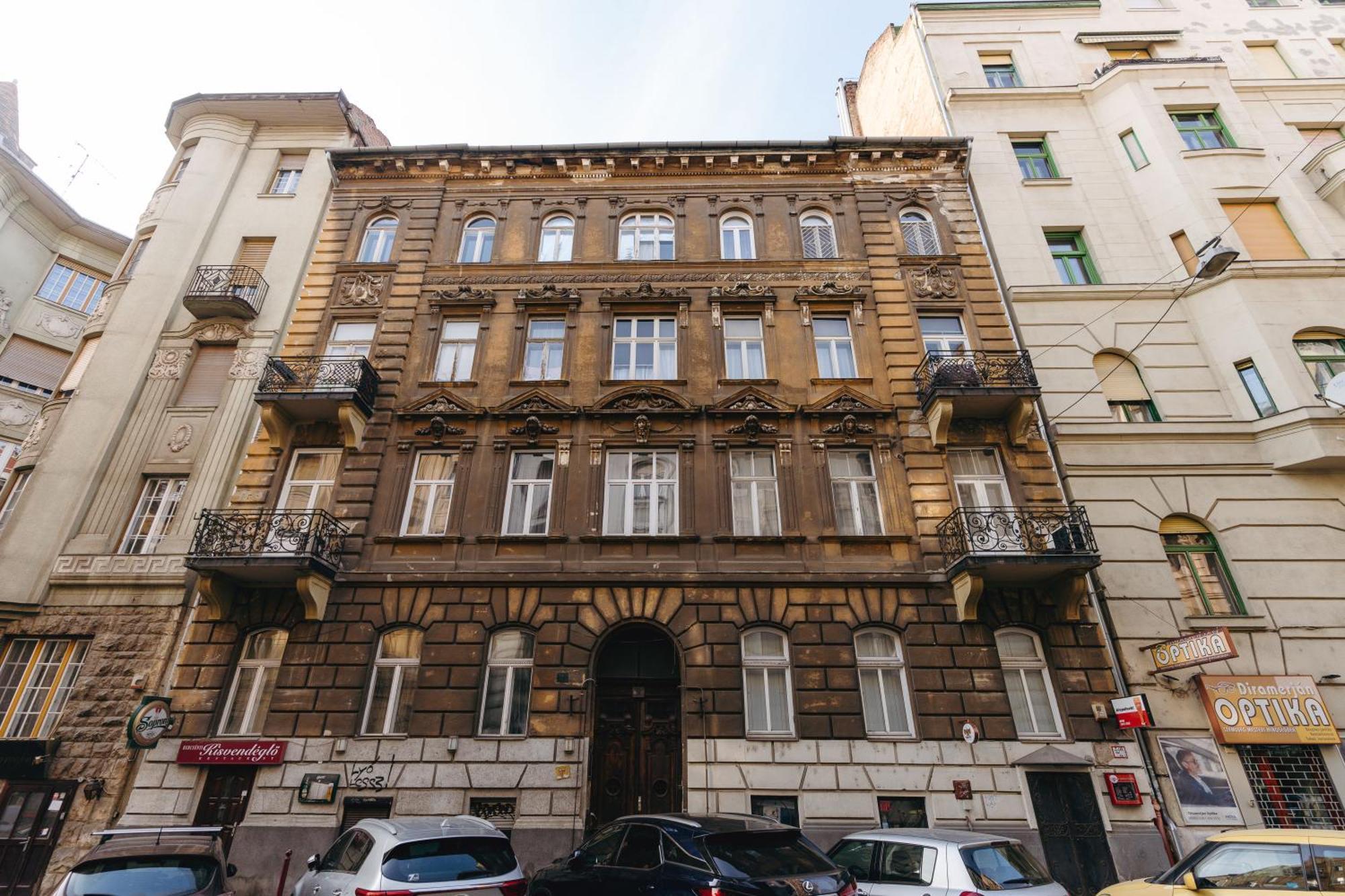 Bercsenyi Apartments - Close To The Gellert Thermal Bath Budapest Bagian luar foto