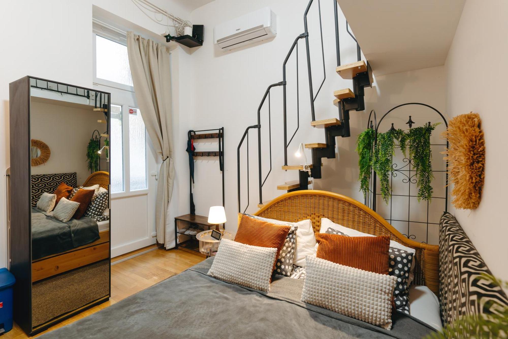 Bercsenyi Apartments - Close To The Gellert Thermal Bath Budapest Bagian luar foto